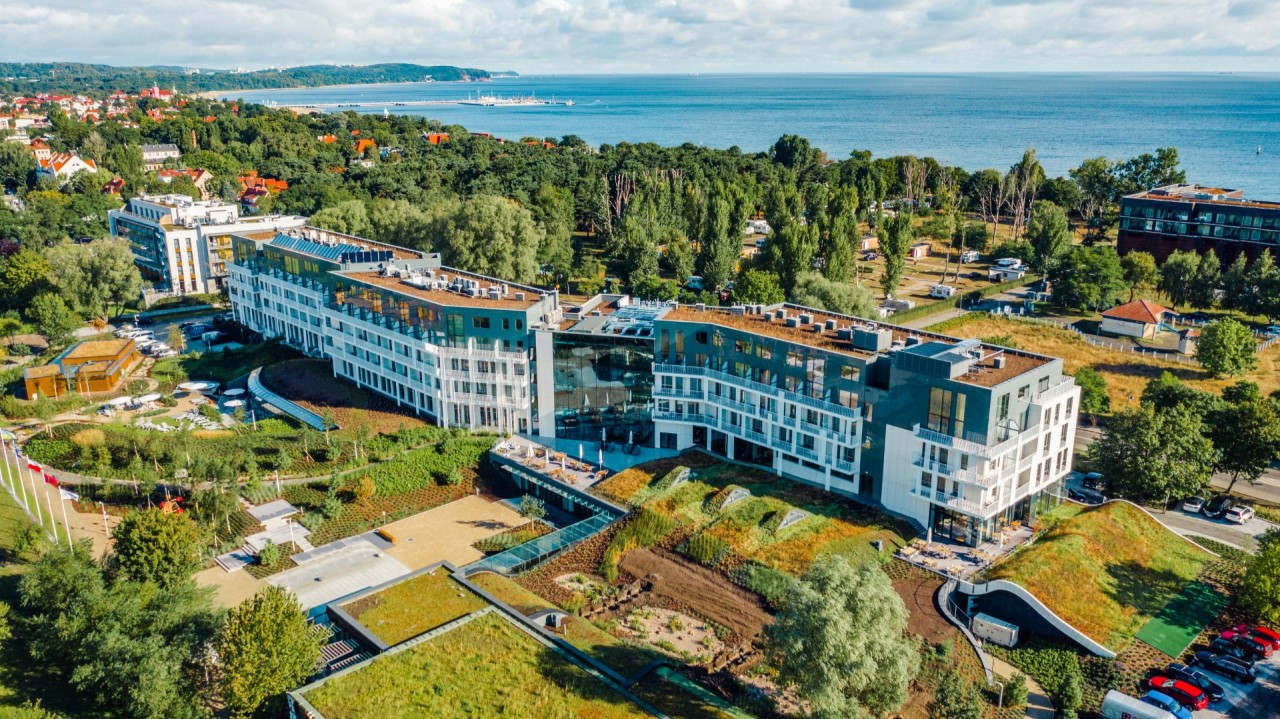 Green roof on the Radisson Blu Hotel in Sopot, Polen