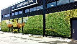 Living wall for landscape architects