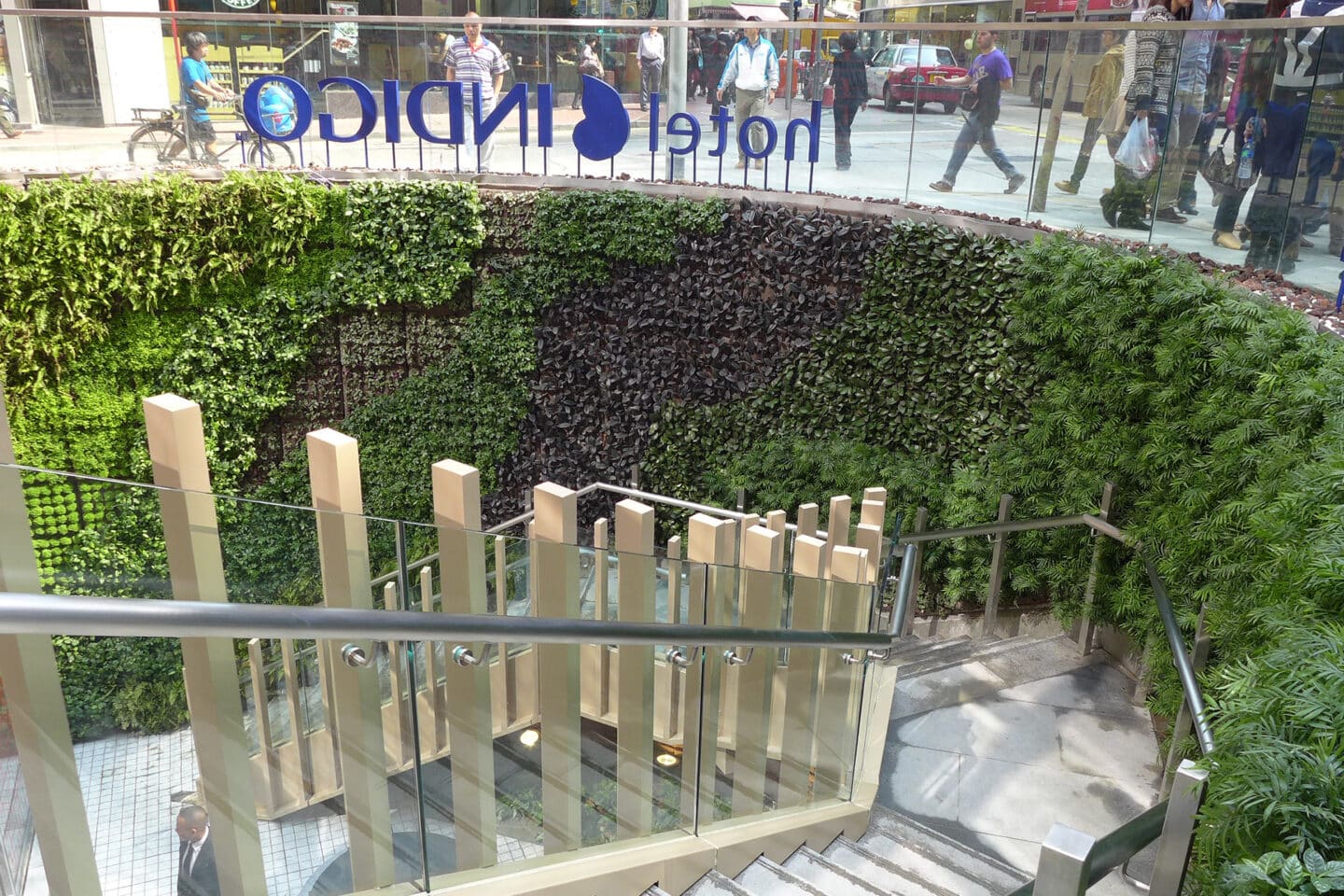 Sempergreen dikey bahçe, HK Indigo Hotel merdiveni