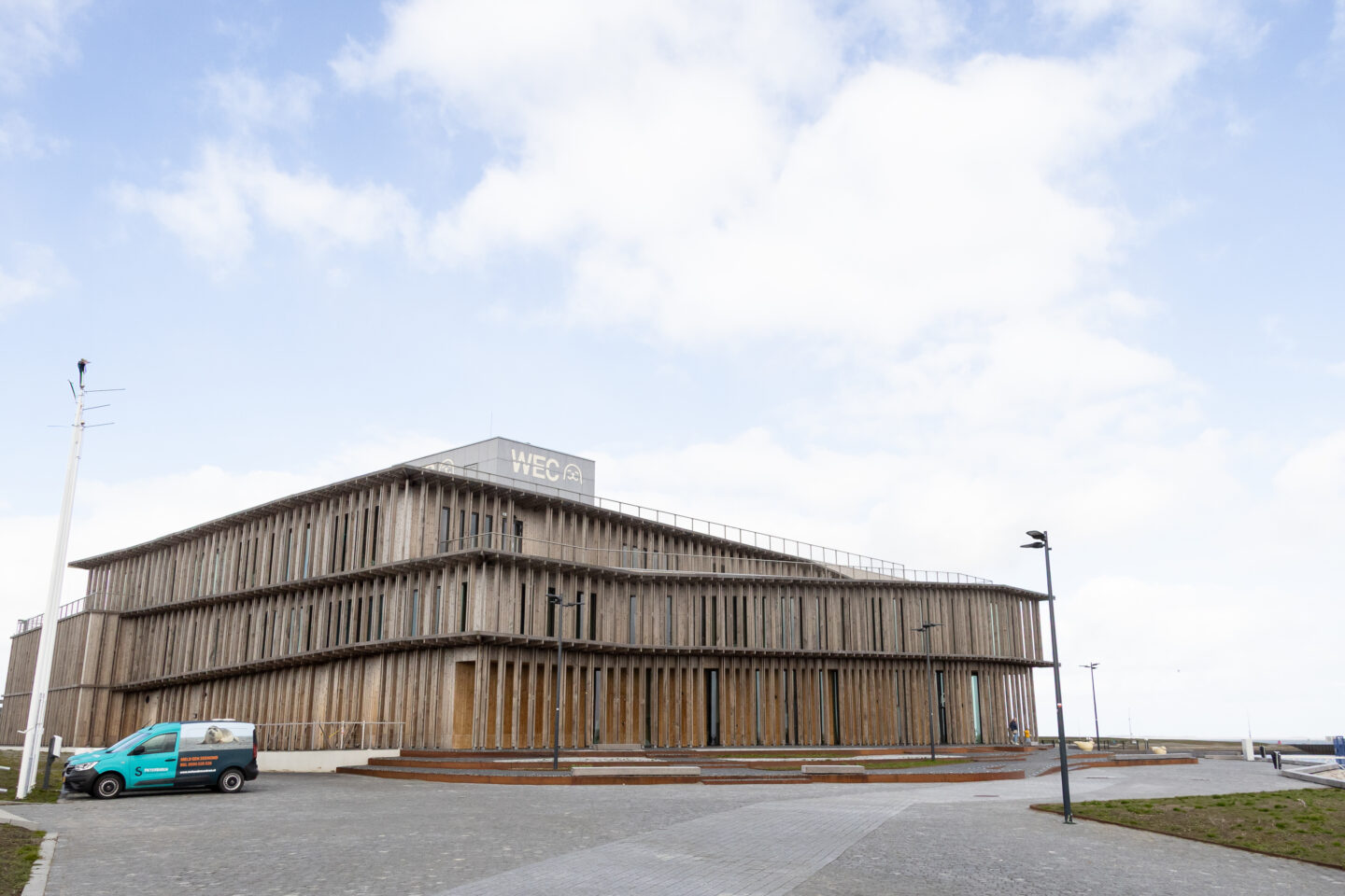 WEC Lauwersoog gebouw