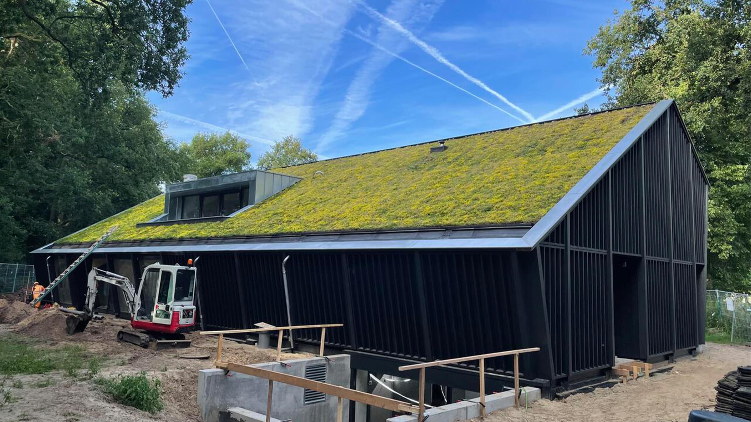 Groendak op bezoekerscentrum A.Vogel